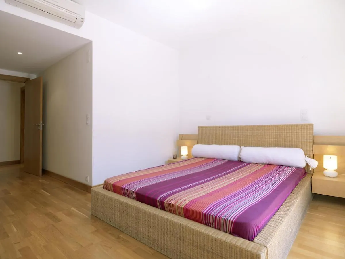 Апартаменты Flh - Restelo Spacious Duplex With View Лиссабон Португалия