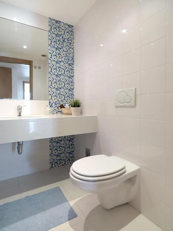 Flh - Restelo Spacious Duplex With View Лиссабон Апартаменты