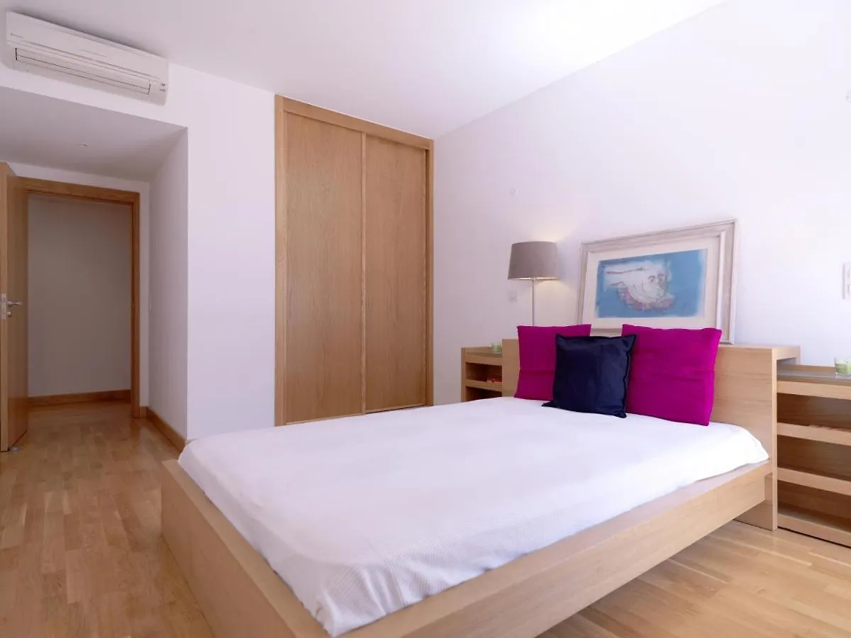 Flh - Restelo Spacious Duplex With View Лиссабон